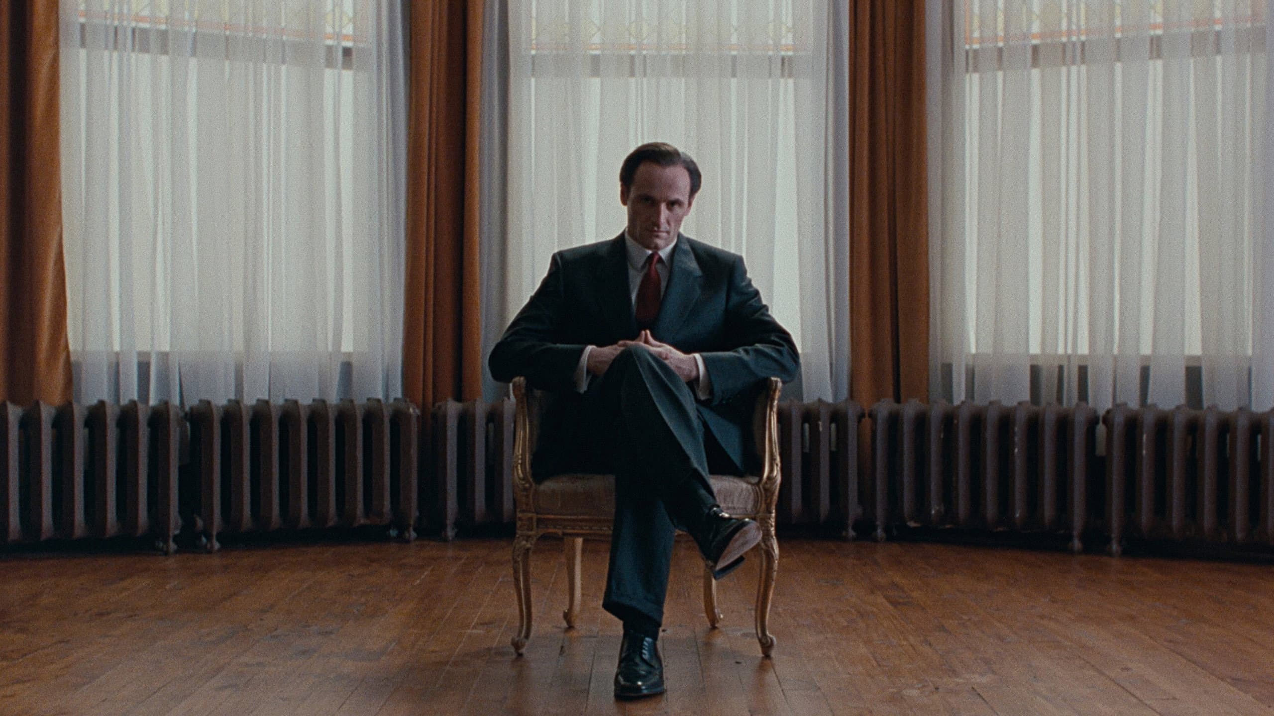 Thirty Two Short Films About Glenn Gould backdrop