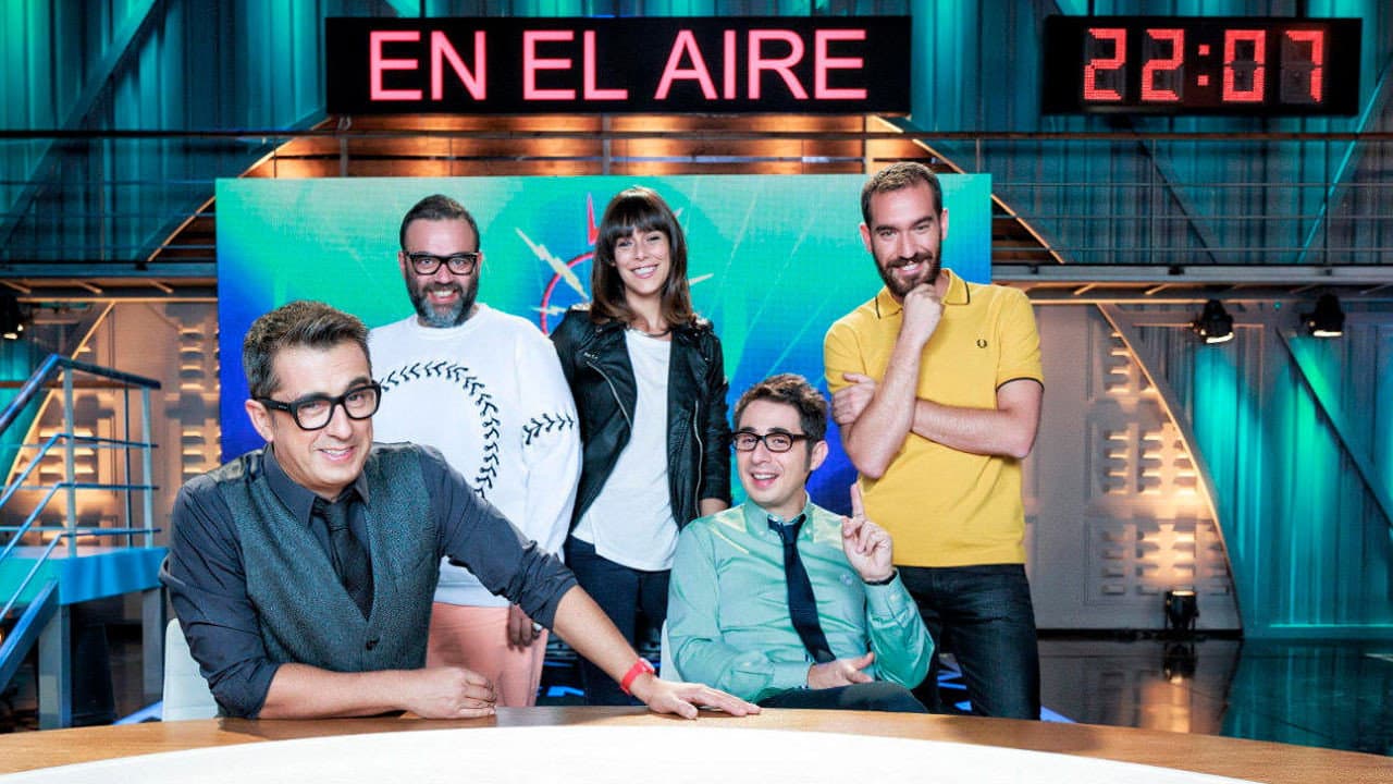 En el aire backdrop