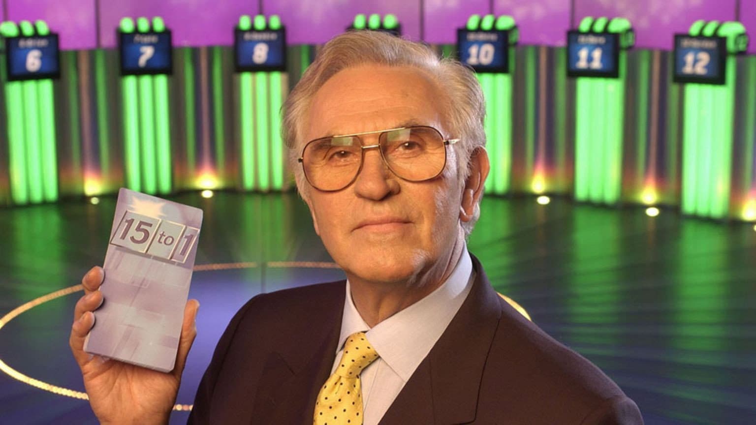 Fifteen to One backdrop