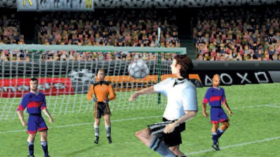 UEFA Champions League 1998-1999 screenshot 2