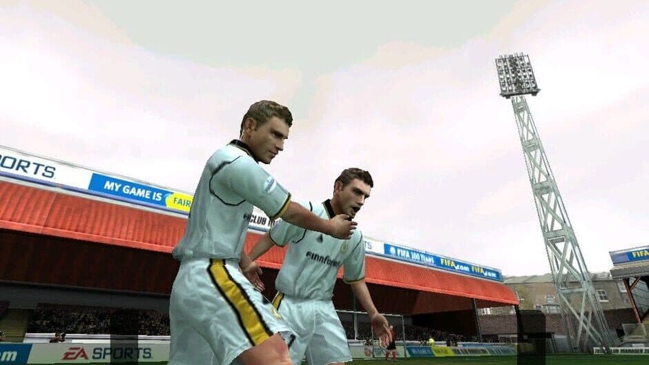 FIFA Soccer 2004 screenshot 2